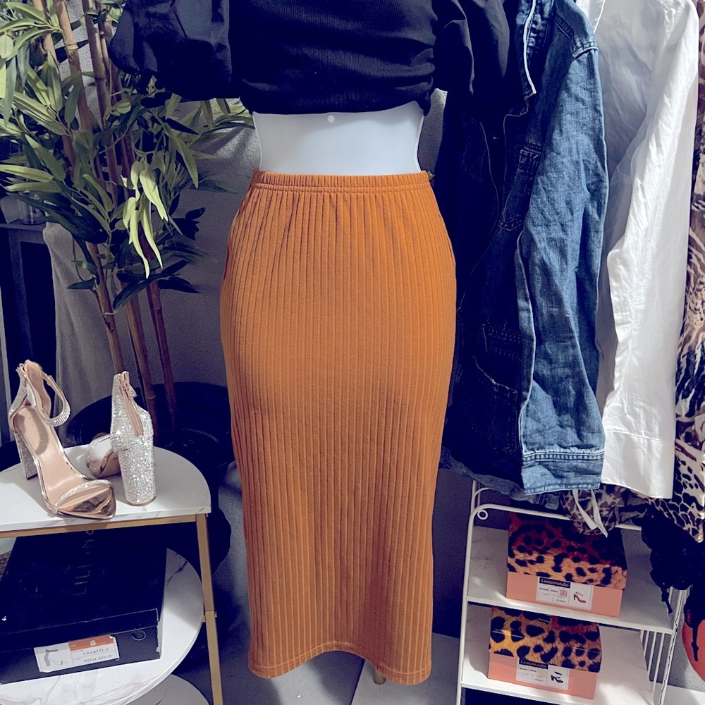 Pencil skirt